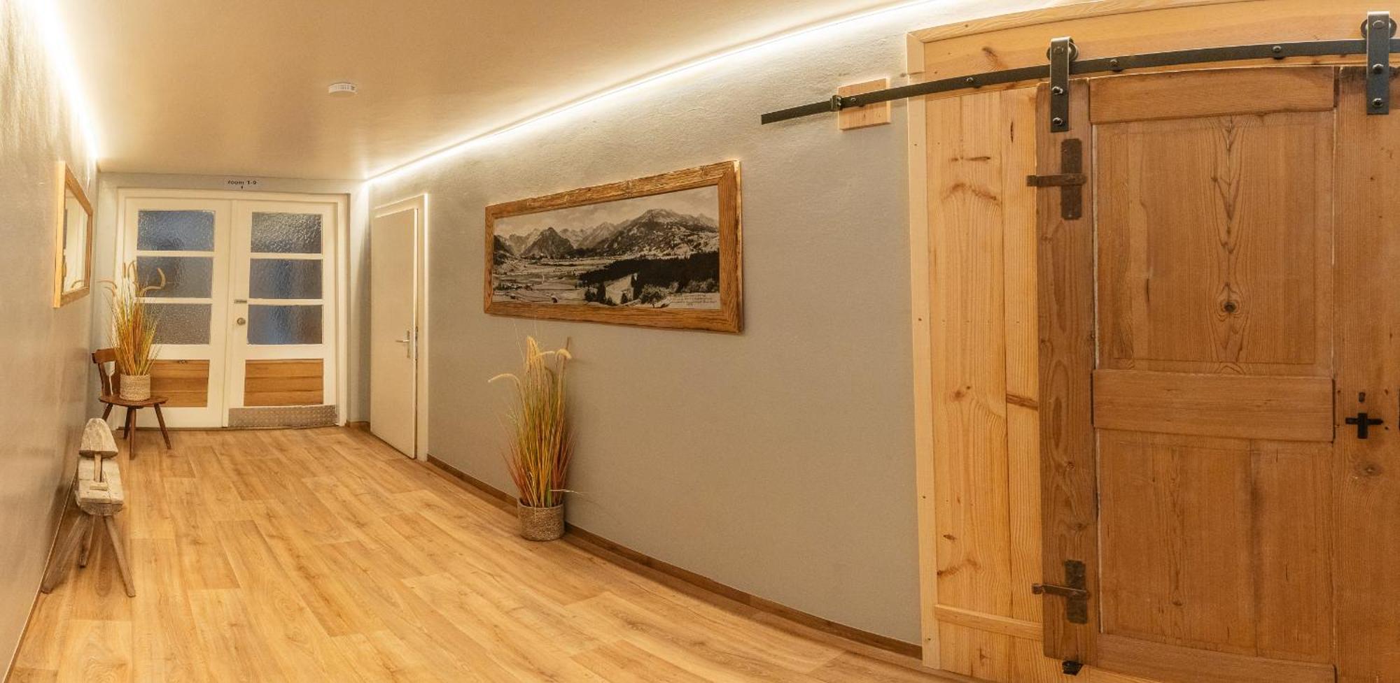 Hostel - Ron'S Guesthouse Oberstdorf Eksteriør billede