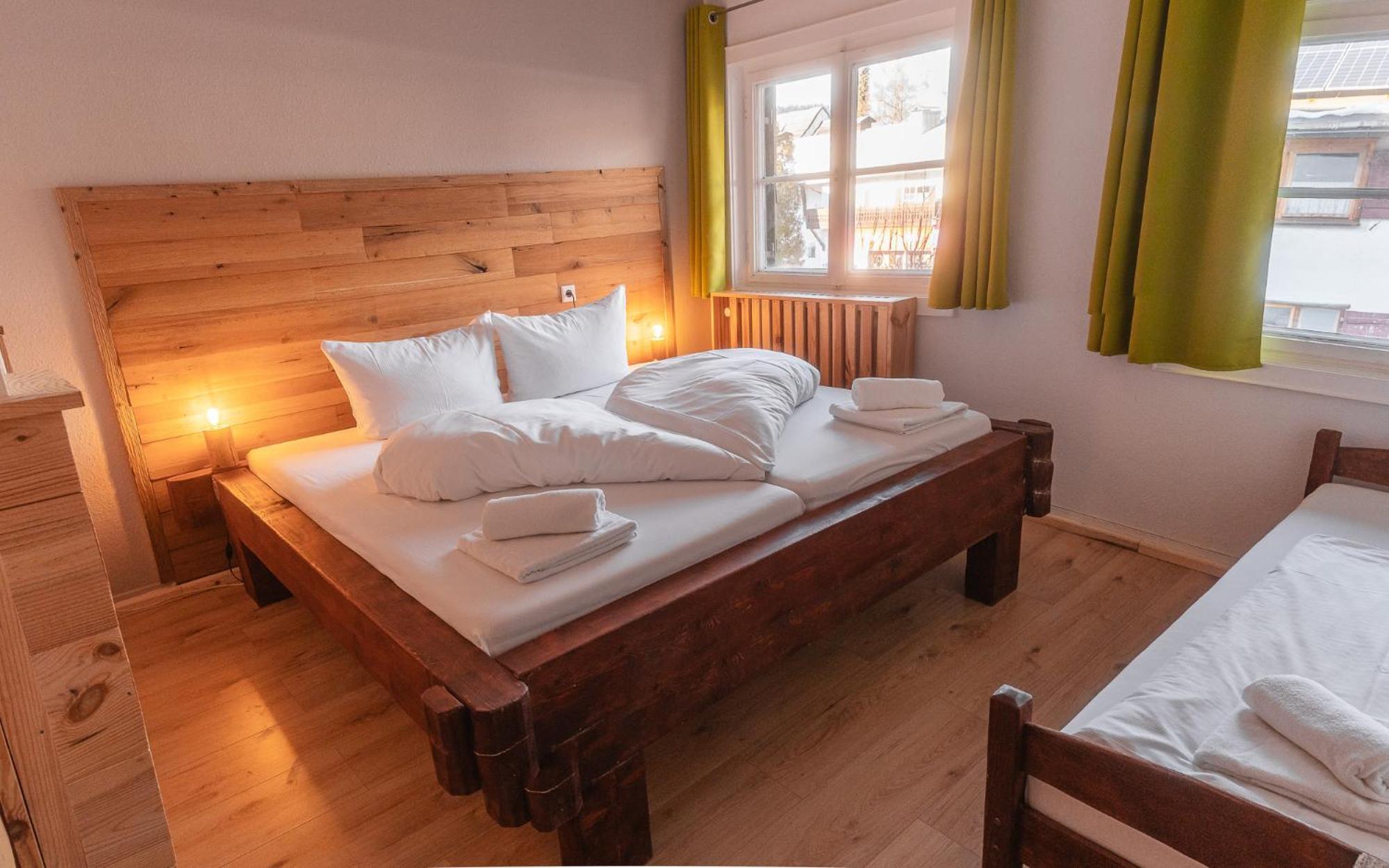 Hostel - Ron'S Guesthouse Oberstdorf Eksteriør billede
